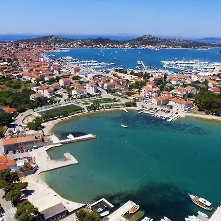 For 2 By The Sea بيت ضيافة